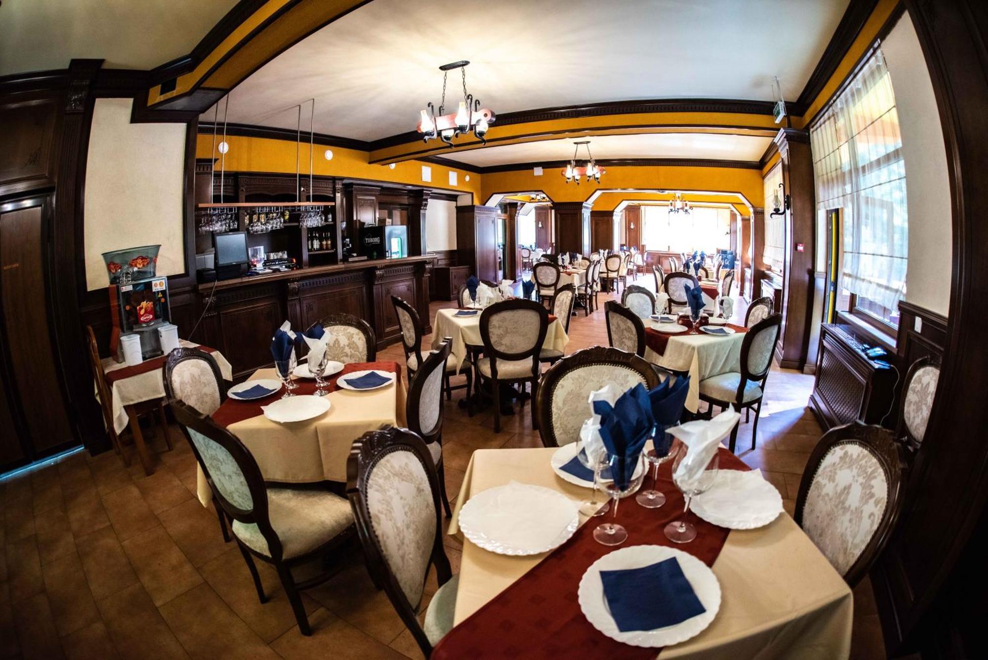 Hotel Trei Brazi Baile Olanesti Exterior foto