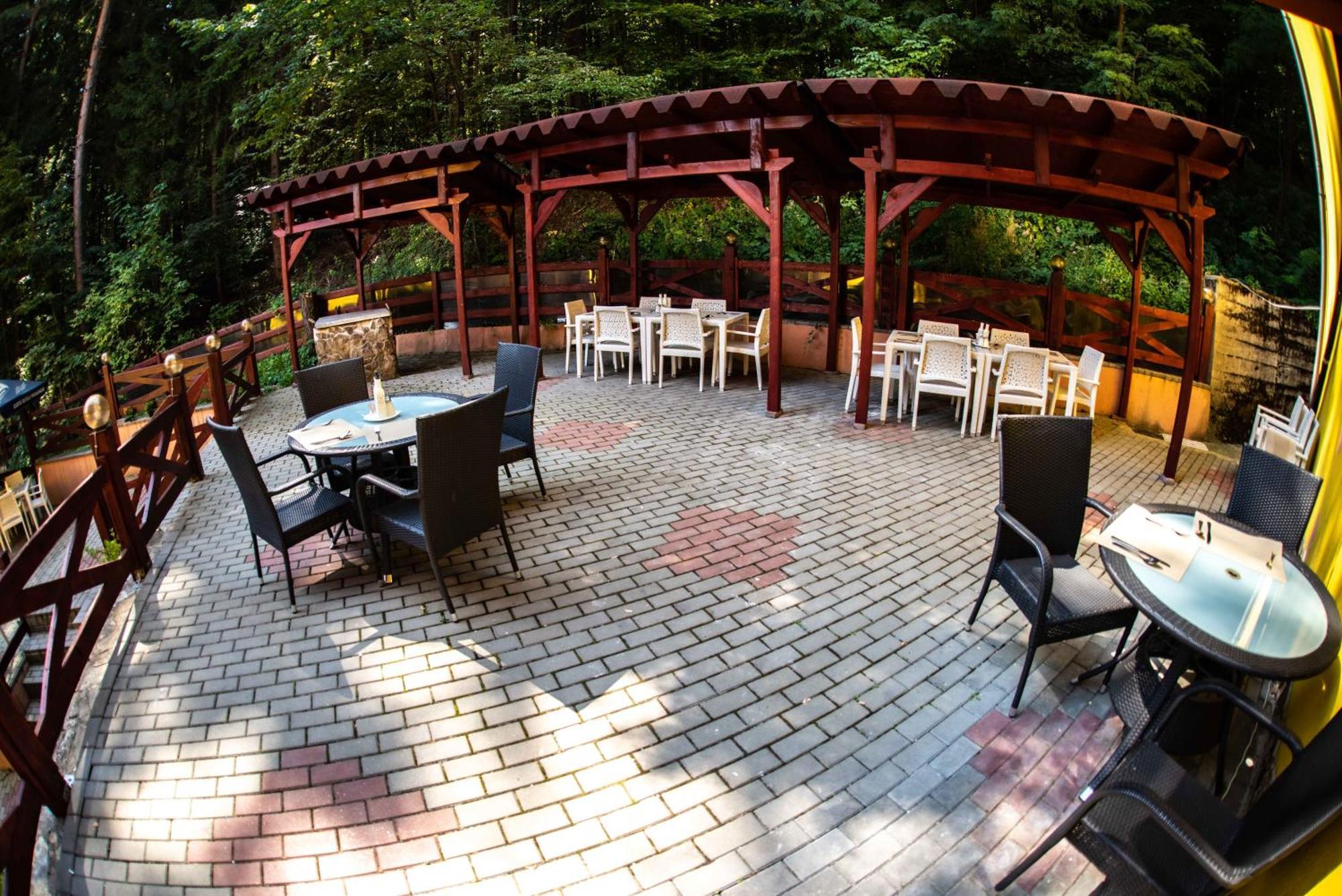 Hotel Trei Brazi Baile Olanesti Exterior foto